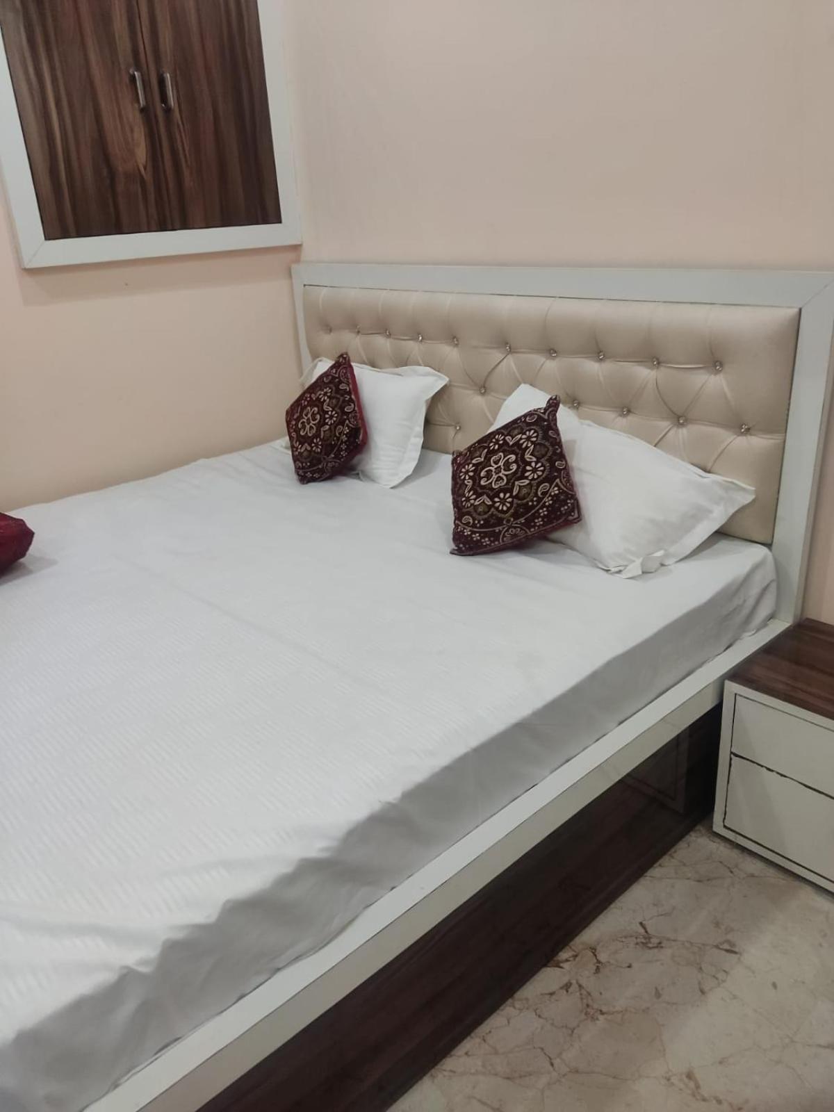 The Orchid Villa Homestay - Walkable Distance From Taj Mahal آغْرا المظهر الخارجي الصورة
