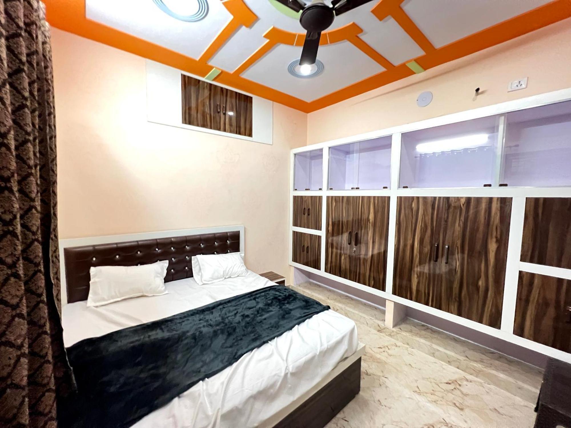 The Orchid Villa Homestay - Walkable Distance From Taj Mahal آغْرا المظهر الخارجي الصورة